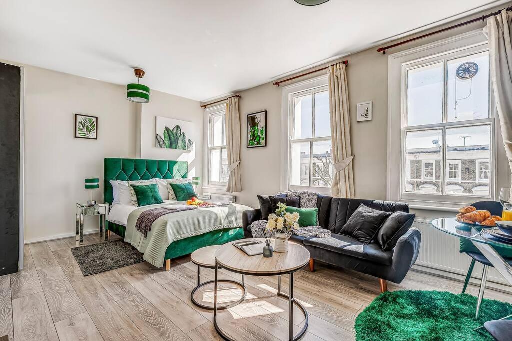 Studio For City Explorers - 3 Min Walk To Station London Exterior foto