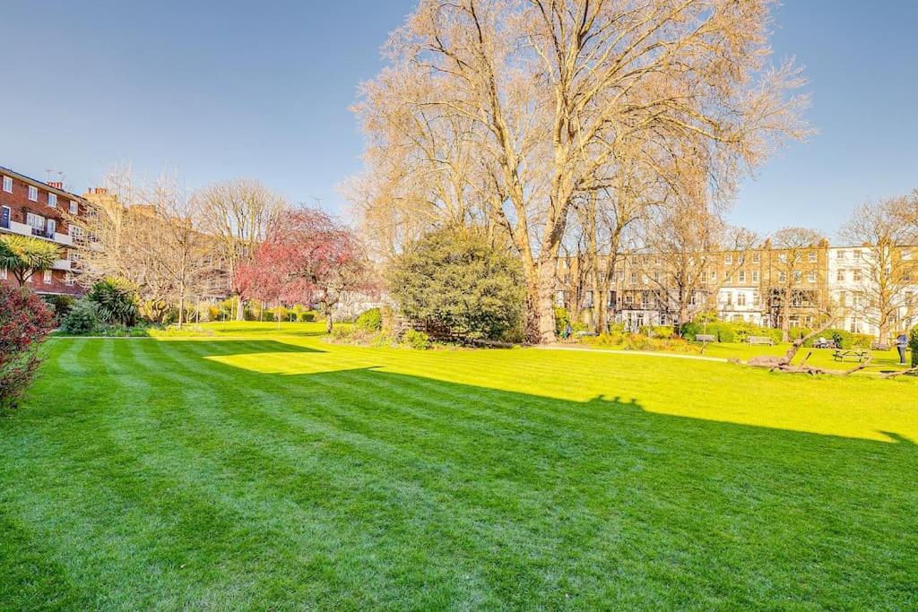 Studio For City Explorers - 3 Min Walk To Station London Exterior foto