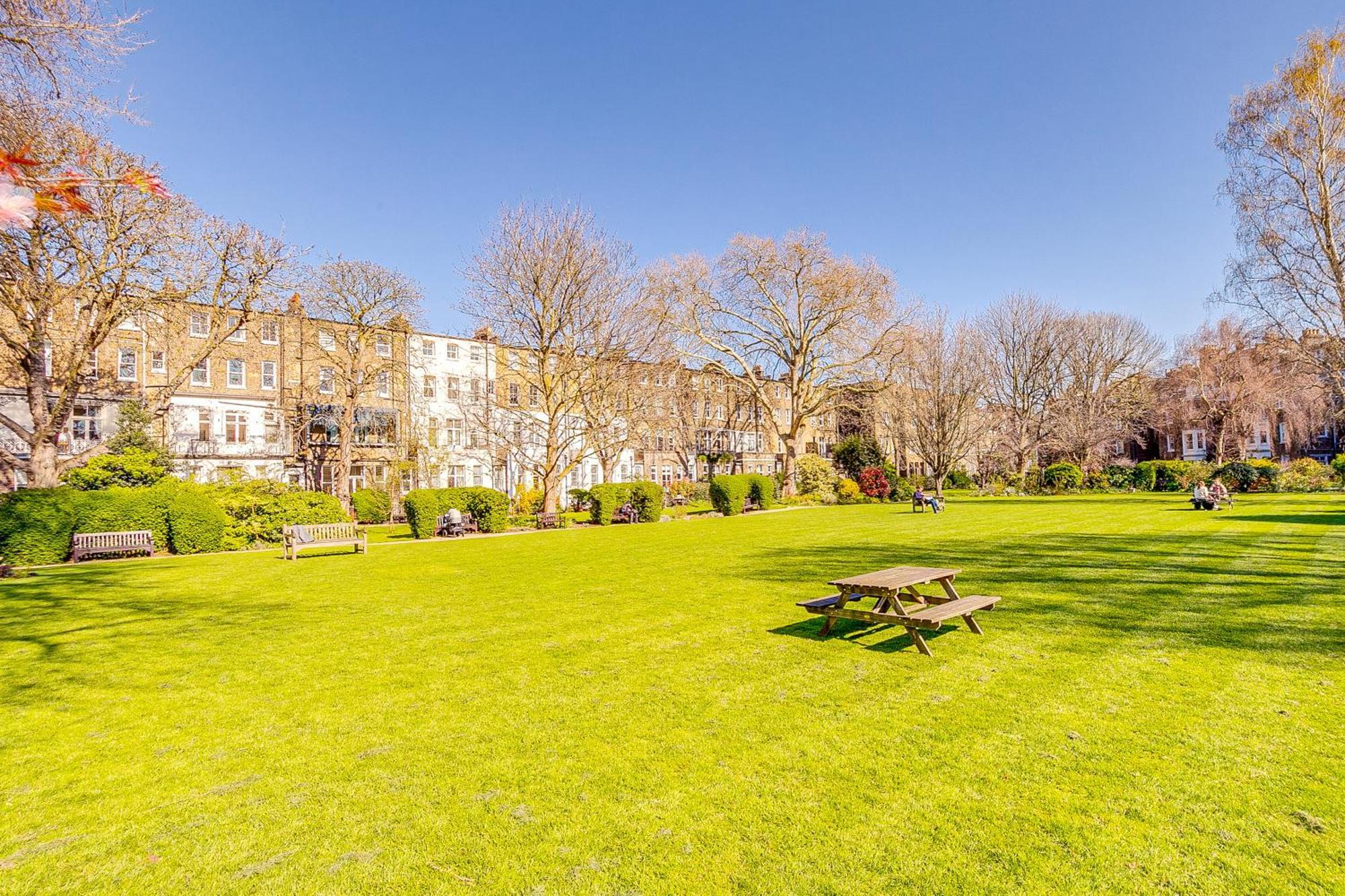 Studio For City Explorers - 3 Min Walk To Station London Exterior foto
